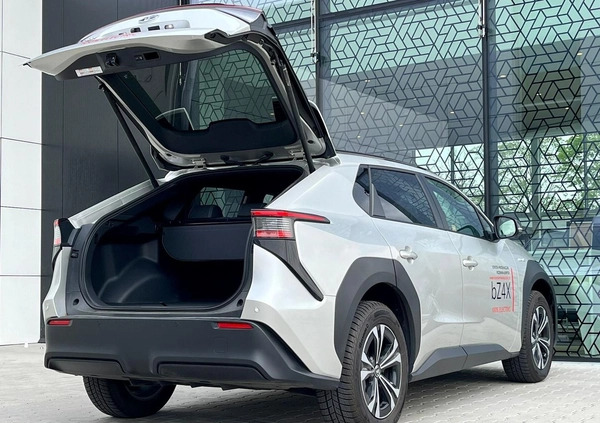 Toyota bZ4X cena 209900 przebieg: 2401, rok produkcji 2023 z Kłobuck małe 596
